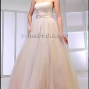 Beautiful Wedding dress
